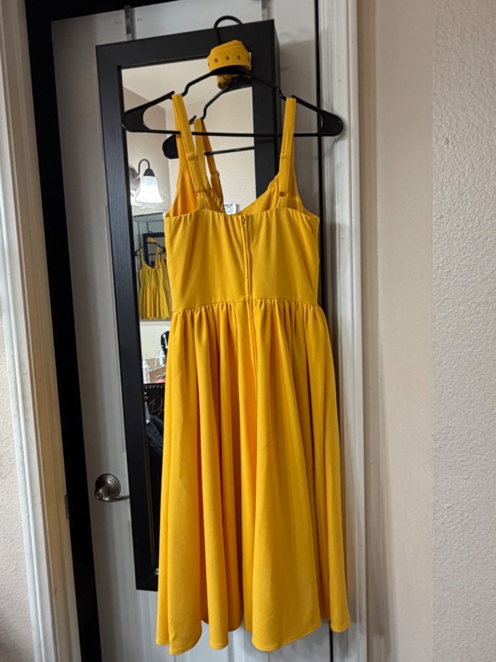 Vixen Ingenue Dress in Sunshine Yellow size S - Picture 2 of 3